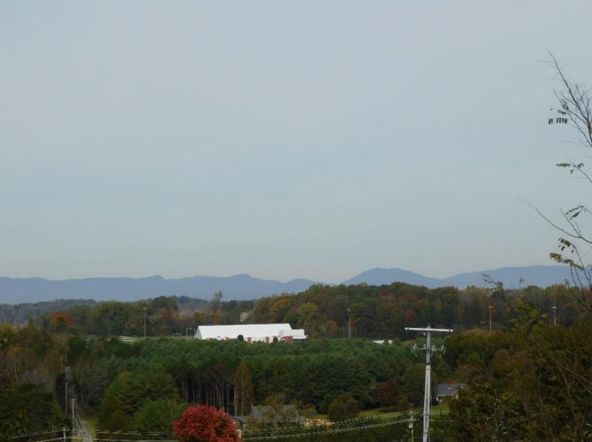THE COMMONS AT HARDIN VALLEY: 2202 Award Winning Way, Knoxville, TN 37932